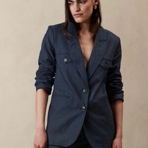 NWT Banana Republic Women's Dark Blue Chambray Long Blazer Size 8 Petite